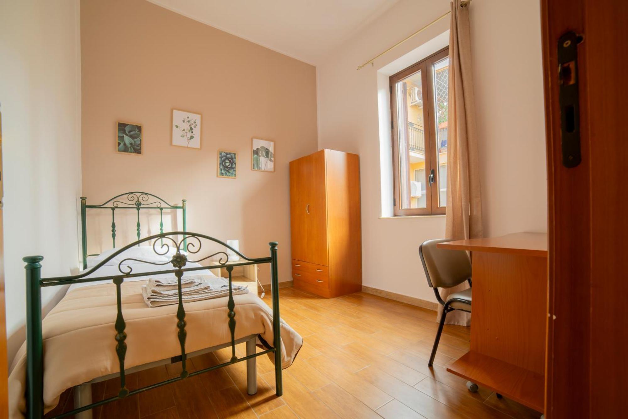 Apartament Centro Stazione Aeroporto Wi-Fi&Self Check-In Palermo Zewnętrze zdjęcie